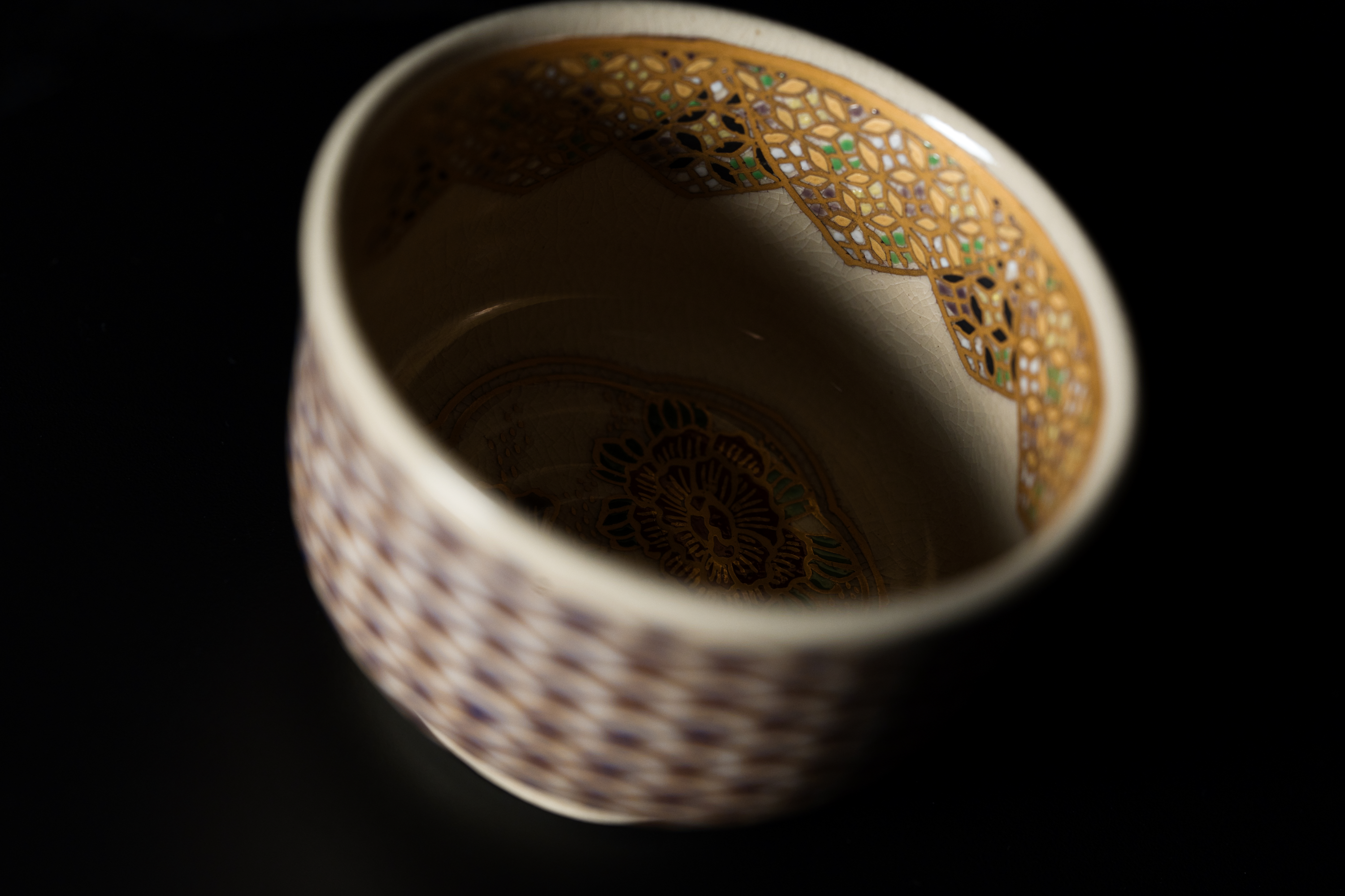 Satsuma Ware “Seigai”［青海］– White Satsuma Handcrafted Sake Vessel