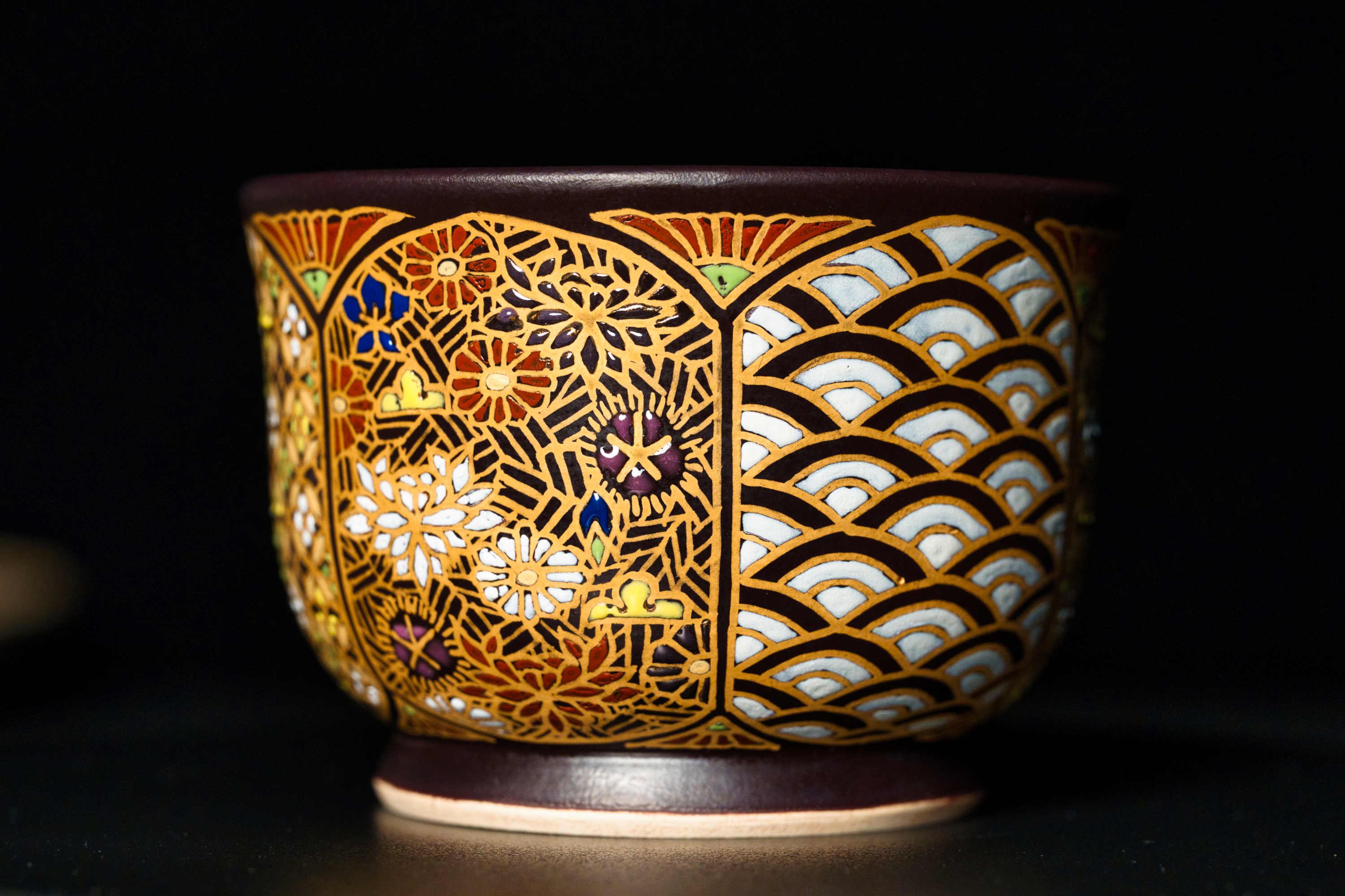 Satsuma Ware “Karakusa”［唐草］– Black Satsuma Handcrafted Sake Vessel